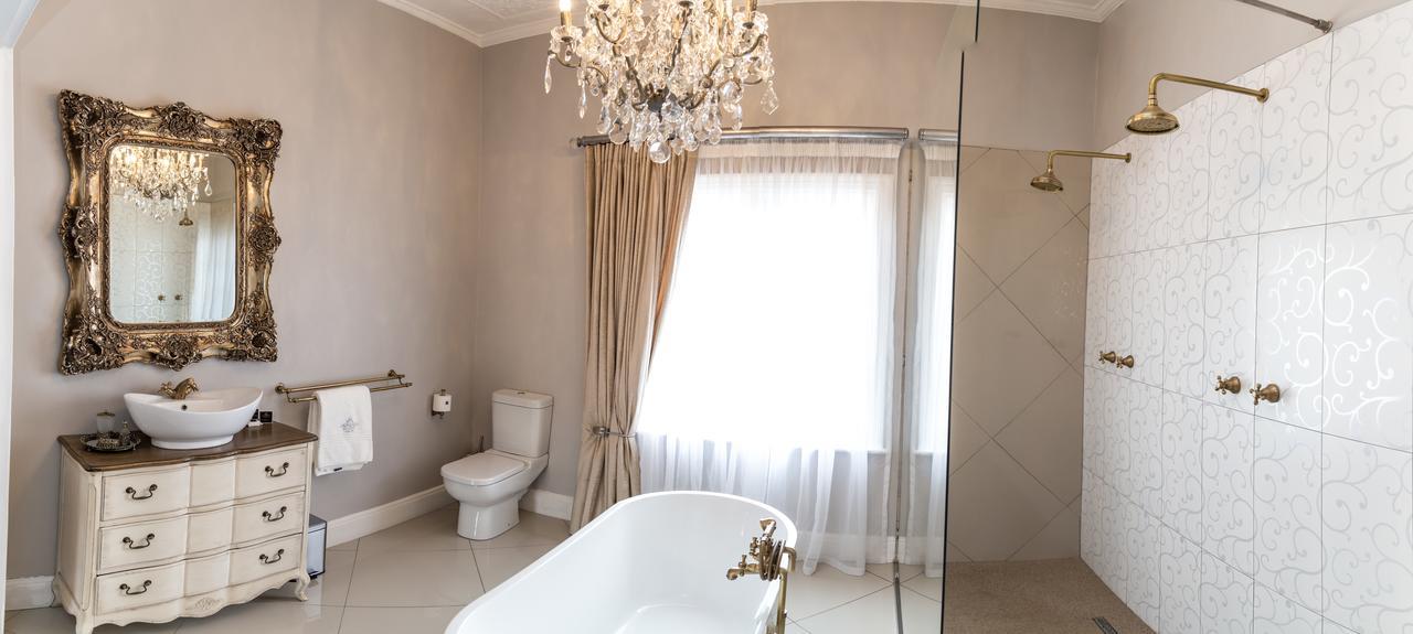 The Kingsman Boutique Hotel Burgersdorp Buitenkant foto